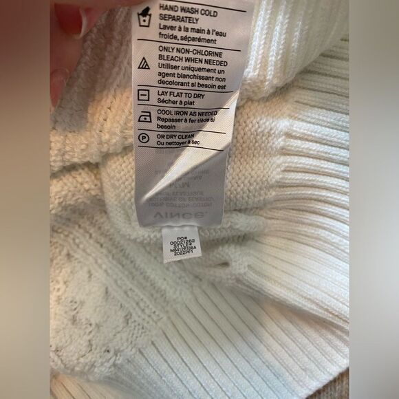 NWT Vince Cotton Cable Crew Sweater Off White Size M - Picture 10 of 10